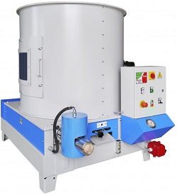 MACHINES FOR MAKING BRIQUETTES