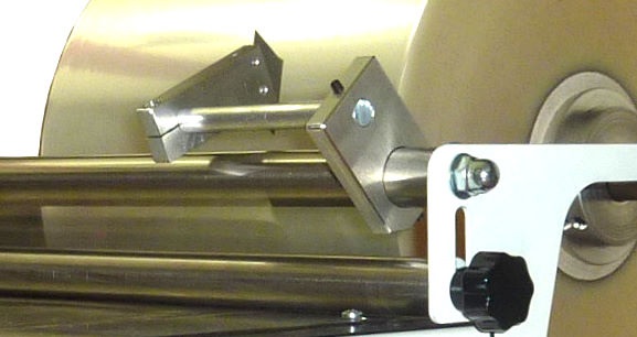 Stroj za zamatanje kutija celofanom